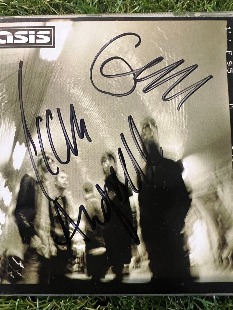 オアシス OASIS リアム・ゲム・アンディ3名 直筆サインCD - メルカリ