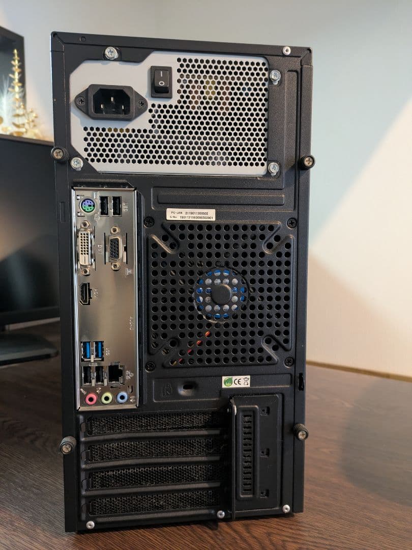 極上美品】BTOパソコン ツクモ エアロストリームRM7J-D180/T2 - メルカリ