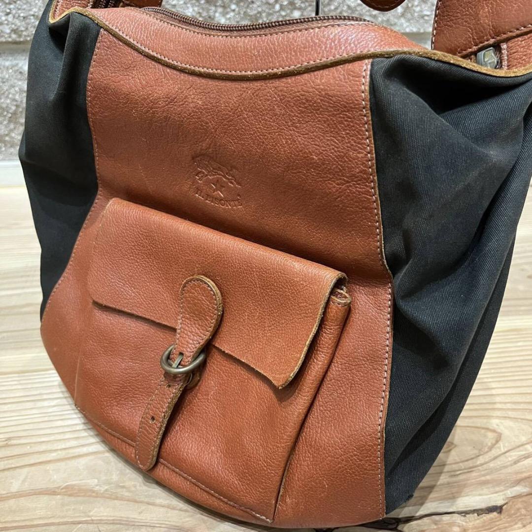 IL BISONTE ショルダーバッグ 斜め掛け ハーフムーン 革 キャンバス