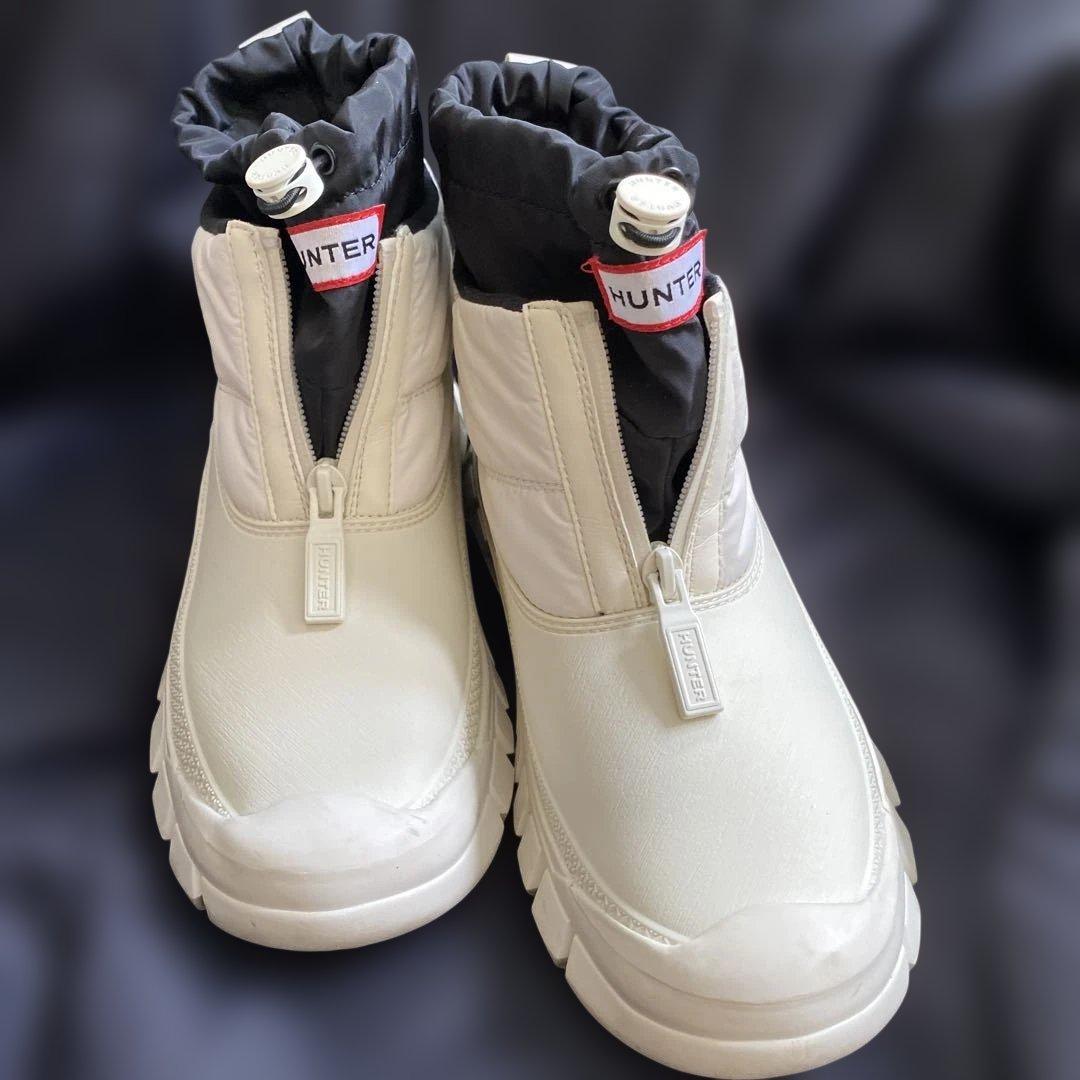 HUNTER ホワイトブーツ ジッパー付き レディース エクスプローラー アンクル ジップ フラットフォームブーツ