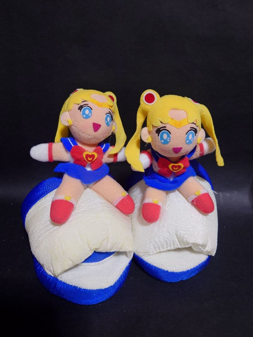 セーラームーン ぬいぐるみ付きスリッパ 2セット - メルカリ