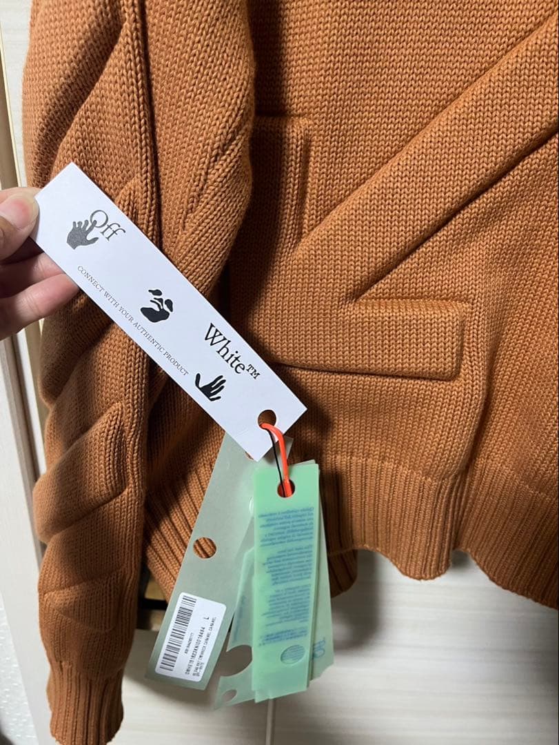 offwhite バックアローエンボスニット シュプリーム - メルカリ