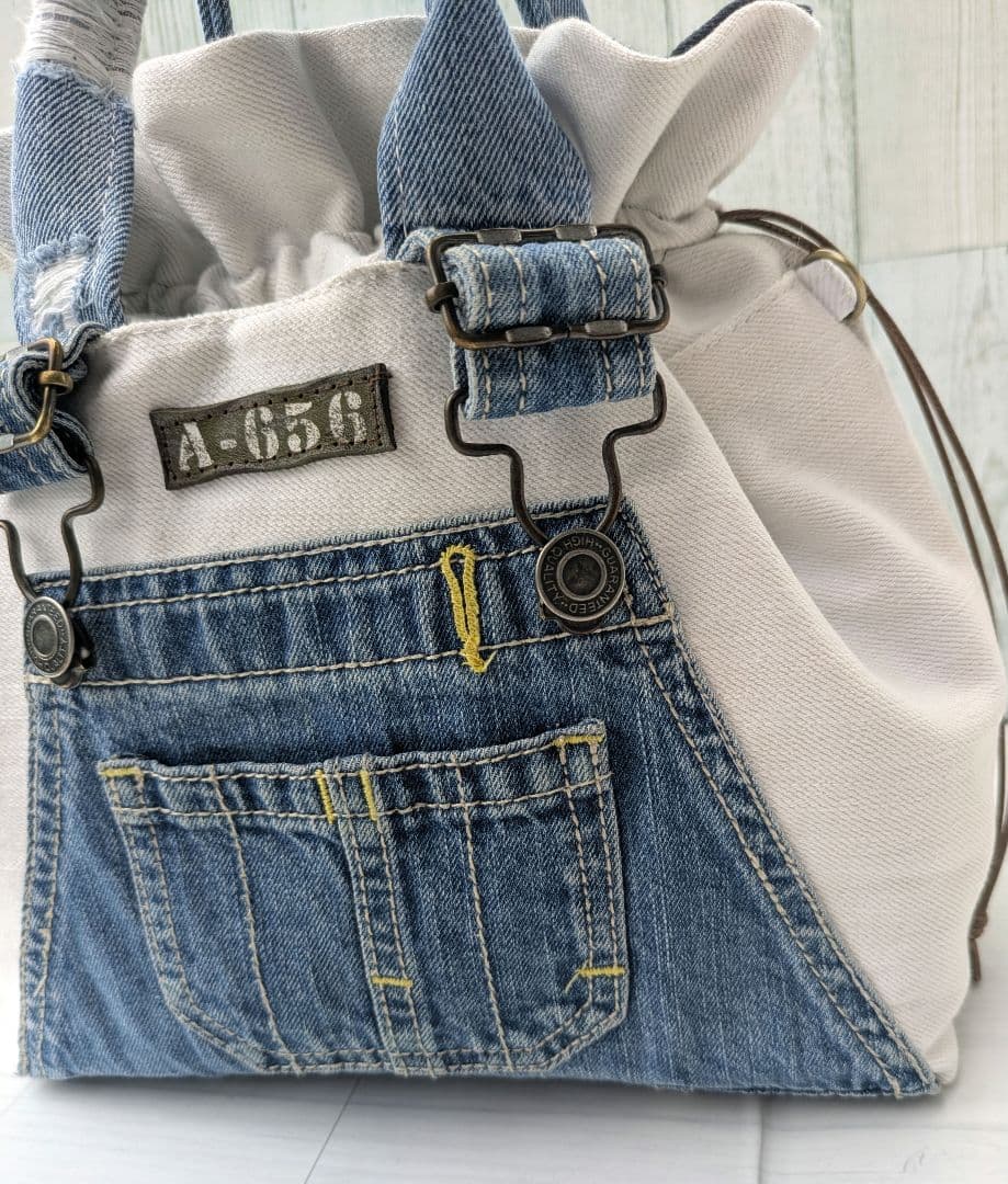 デニムリメイク 巾着トートバッグ ＊オーバーオール＊ ダメージ - メルカリ