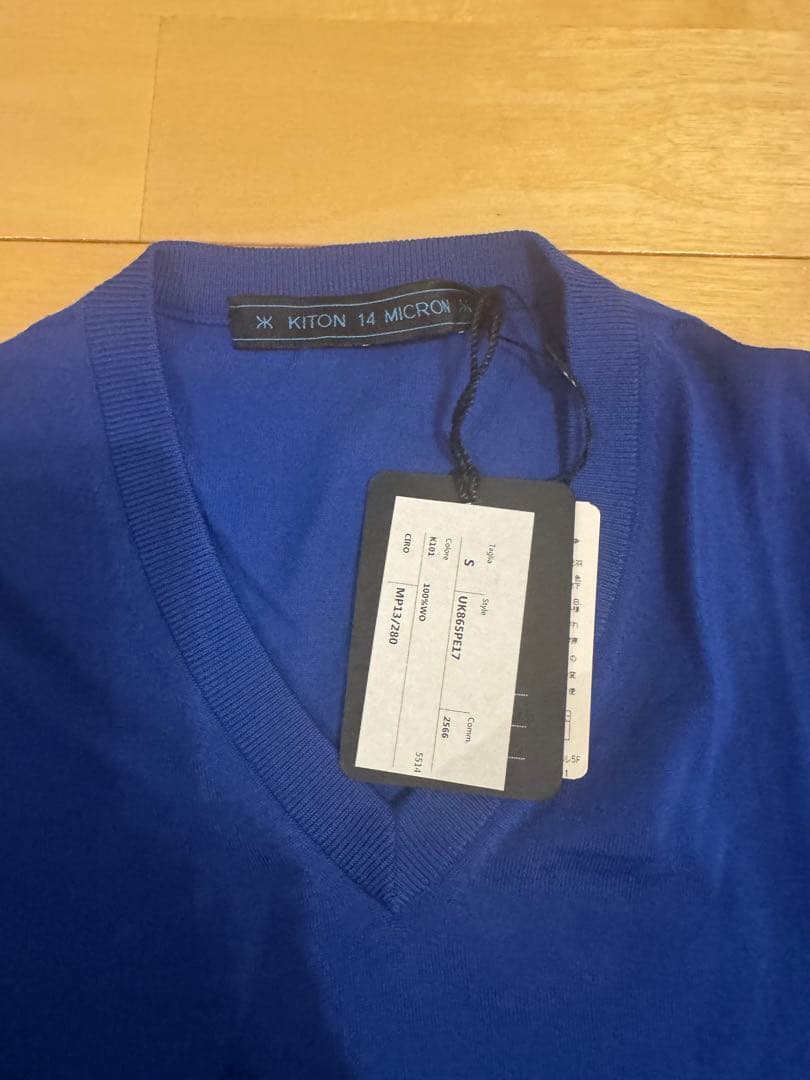 Vネックセーター(12ゲージ）(50 Kiton キートン Vネックセーター