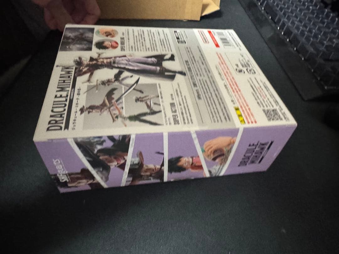 S.H.Figuarts ジュラキュール・ミホーク -鷹の目-