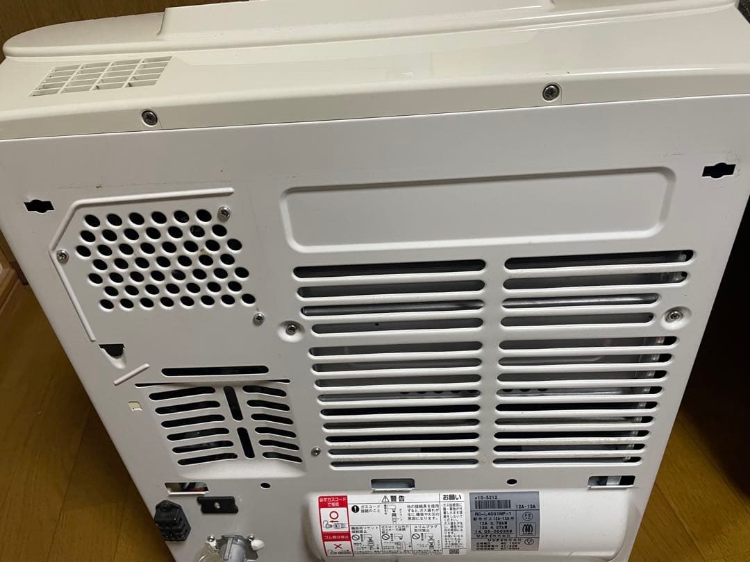 東邦ガス 都市ガスファンヒーター RC-L4001NP-WH パネルに凹みあり