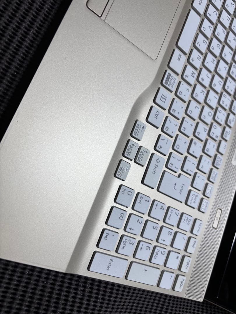 SSDメモリー無】LIFEBOOK AH45/B3 i3-7130 - メルカリ