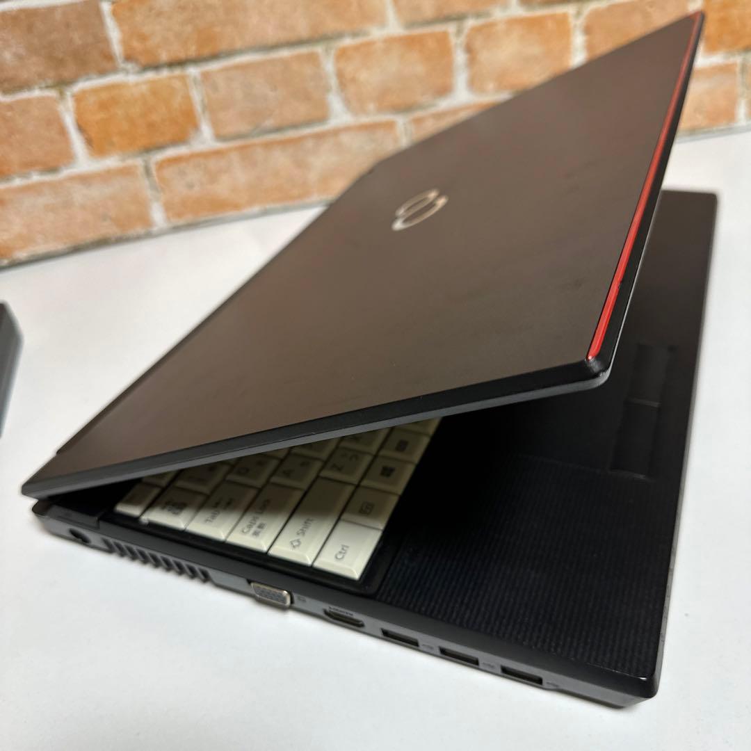 富士通 ノートPC 高速起動SSD メモリ8GB オフィス2024年入りおすすめ