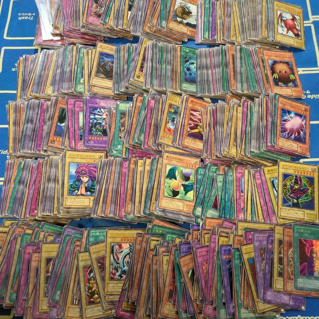 遊戯王 レトロ 2期 まとめ売り 大量 ノーマル レア スーパー以上 引退 遊戯王 2期 カードのみ 1000枚 大量 まとめ売り セット 希少