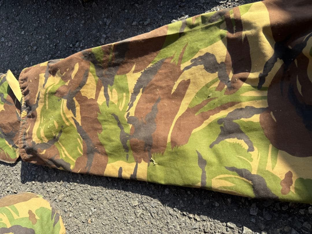 オランダ軍 ダッチアーミーテント②DPM迷彩 補修跡有り