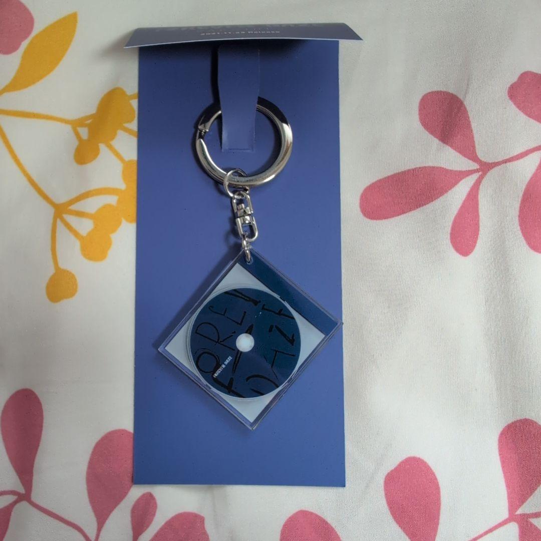 RADWIMPS NFCジャケットキーホルダー FOREVER DAZE 特別展 - メルカリ