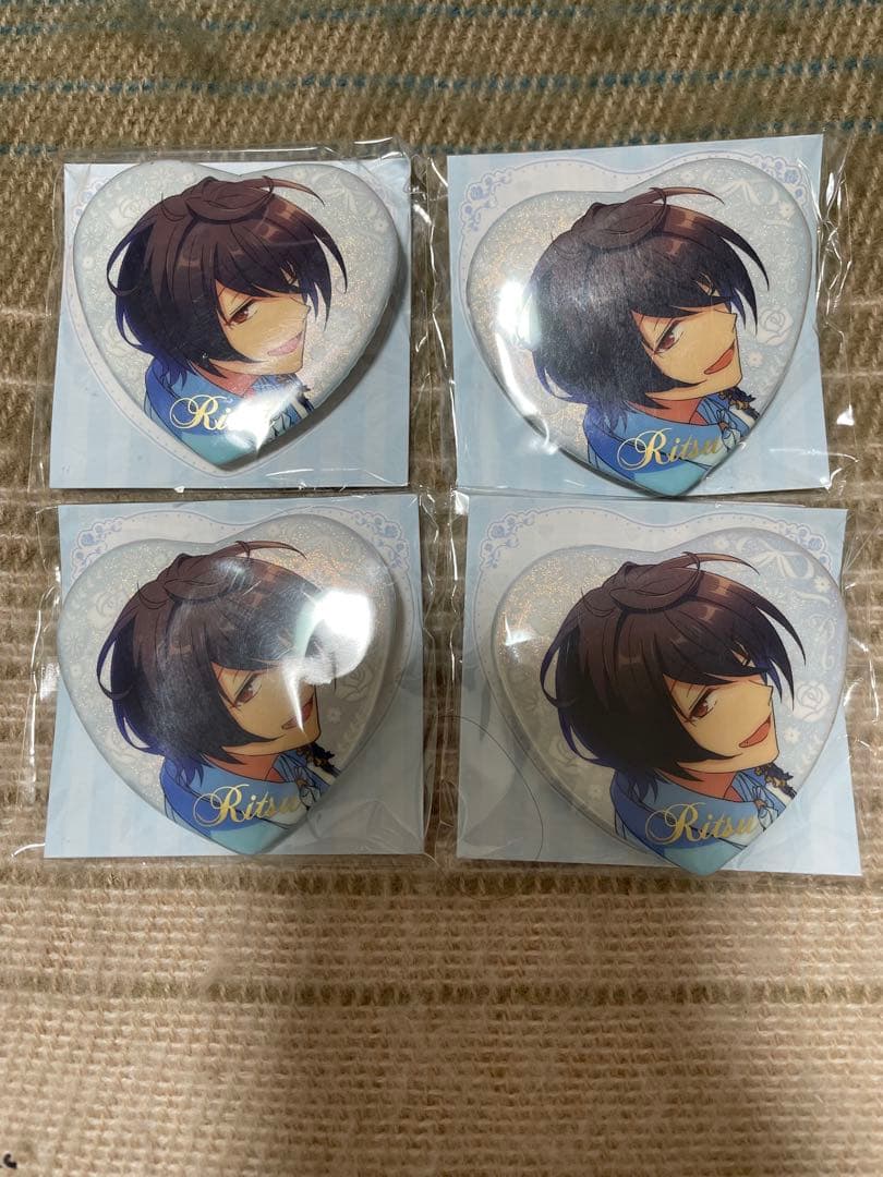 あんさんぶるスターズ 誓約ハート缶バッジ 朔間凛月 - メルカリ