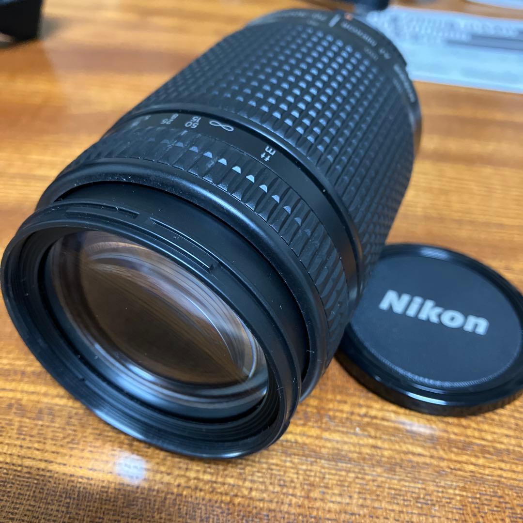 Nikon AF NIKKOR 70-300mm f/4-5.6 ズームレンズ