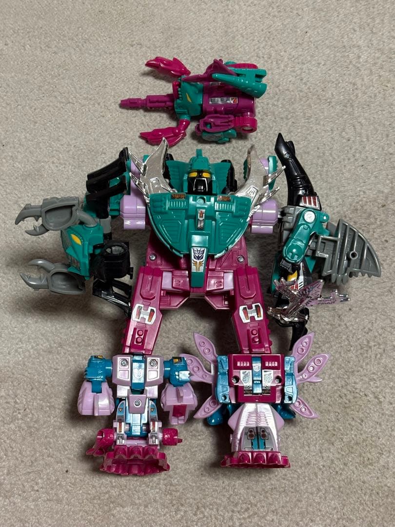 最終値下げ トランスフォーマー ピラナコン 復刻版 - メルカリ