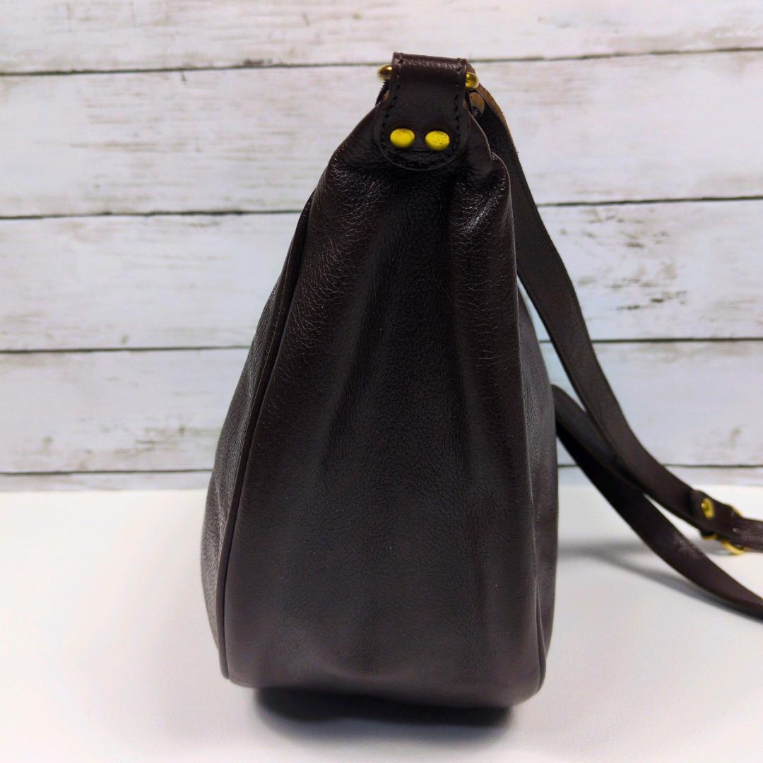 イルビゾンテ ショルダーバッグ ブラウン レザー ハーフムーン 三日月