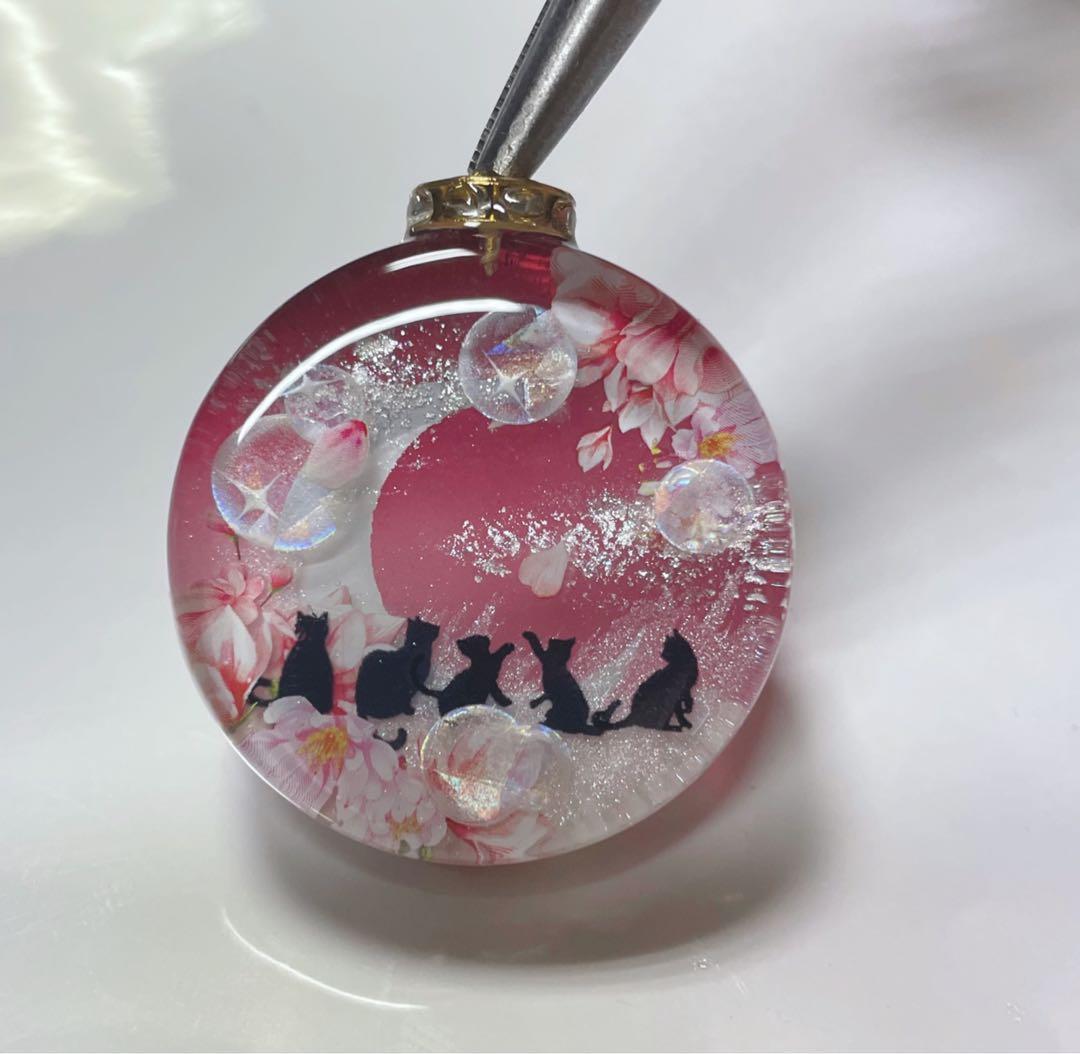 展示用/レジン/雲の上の三日月と子猫達 桜 蓄光 オルゴナイト