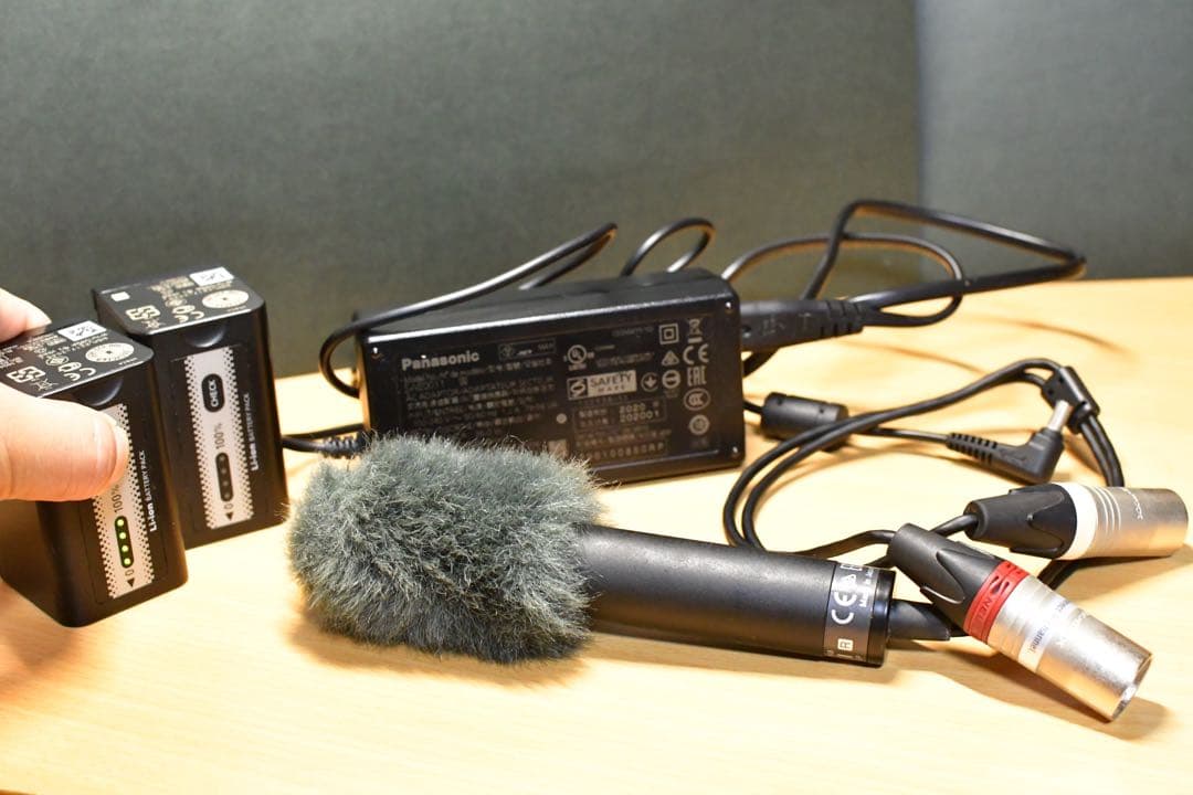 パナソニックHC-X1500＋VW-HU1＋マイクECM-MS2＋バッテリ2個