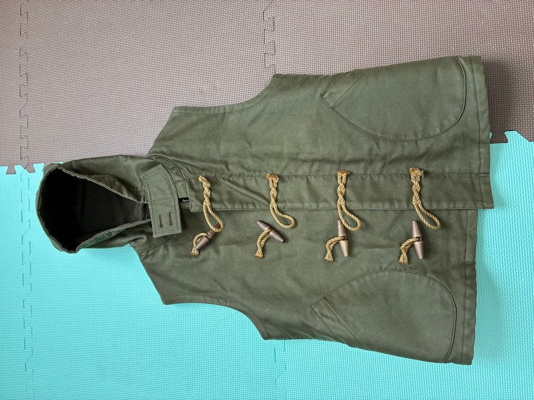 ジェラード フード付きダッフルベスト オリーブグリーン JELADO