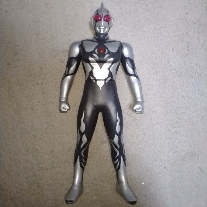 ウルトラヒーローシリーズ カオスロイドU ソフビ - メルカリ
