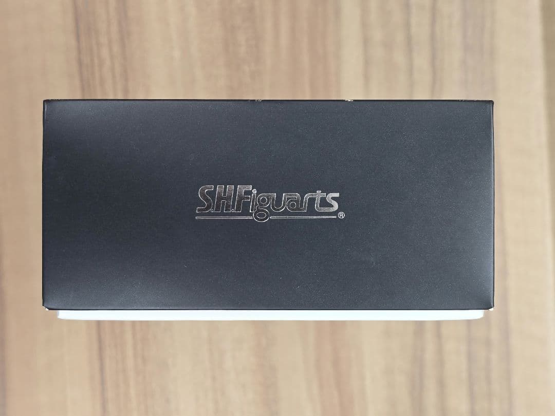 S.H.Figuarts（真骨彫製法） 仮面ライダークウガアルティメットフォーム