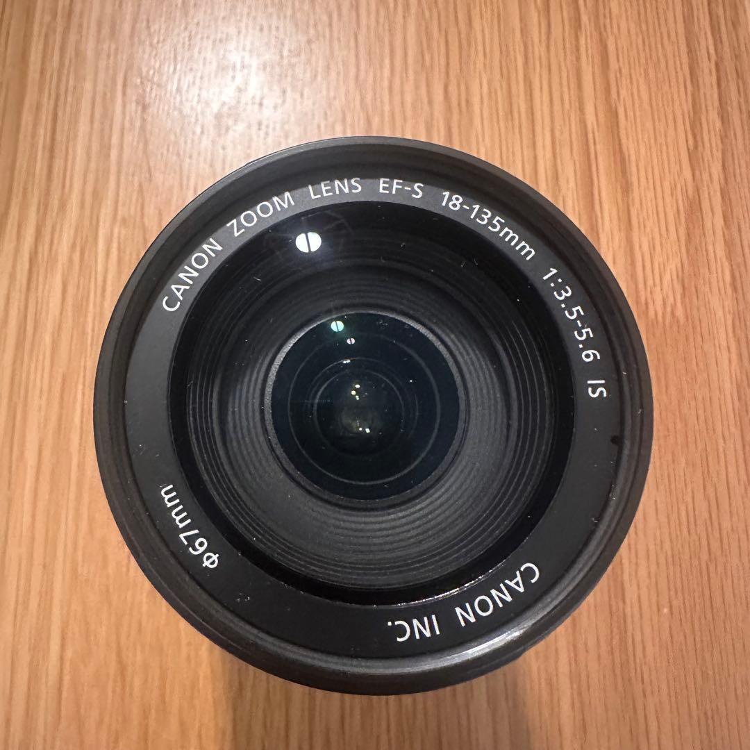 Canon EF-S 18-135mm f3.5-5.6 is レンズ ズーム