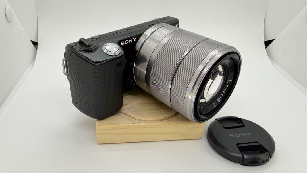 Sony NEX5 レンズは18-55 付属品あり Amazon.co.jp: SONY ミラーレス一眼 α NEX-5 ダブルズームレンズキット