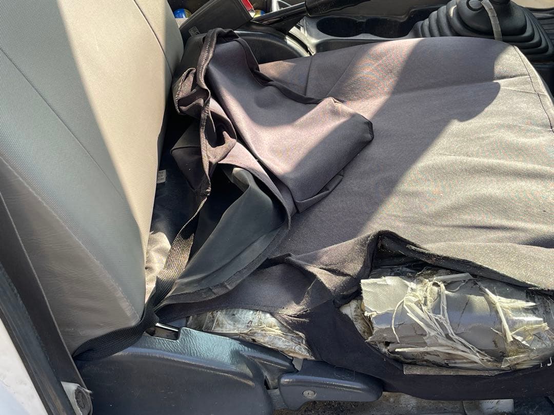 スバル サンバートラック 4WD 5速 エアコン パワステ 修理出来る方