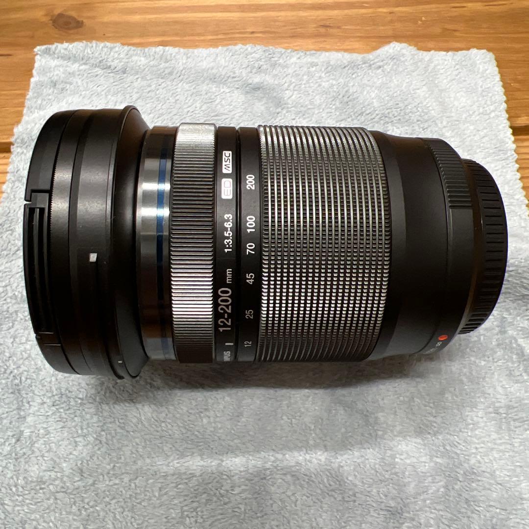 オリンパス　M.ZUIKO 12-200mm f3.5-6.3