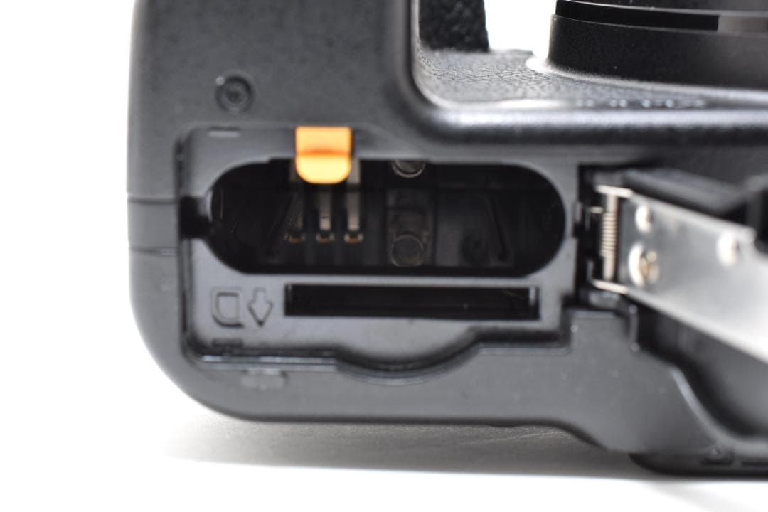 ニコン　Nikon COOLPIX P900 《元箱付属・動作確認済み》