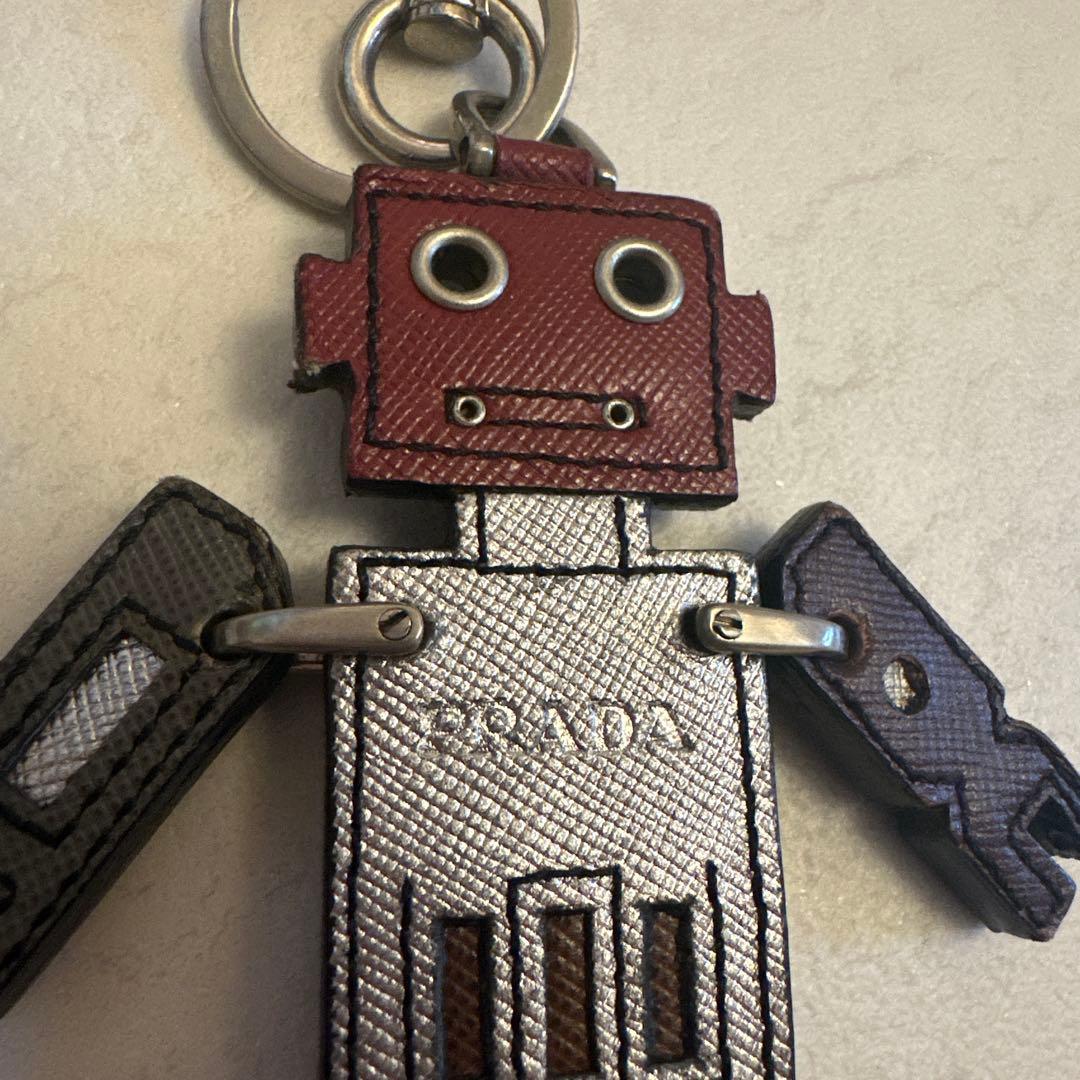 《美品》PRADA プラダ ロボットチャーム キーホルダー 2AR240