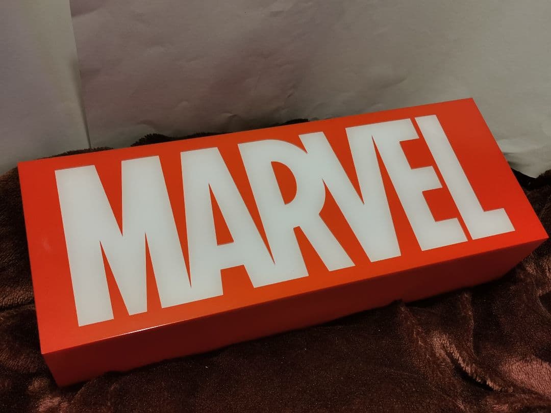Hot toys marvel ロゴライトボックス　箱付き　マーベル b2753cde04efd74ab293005c6bc38f
