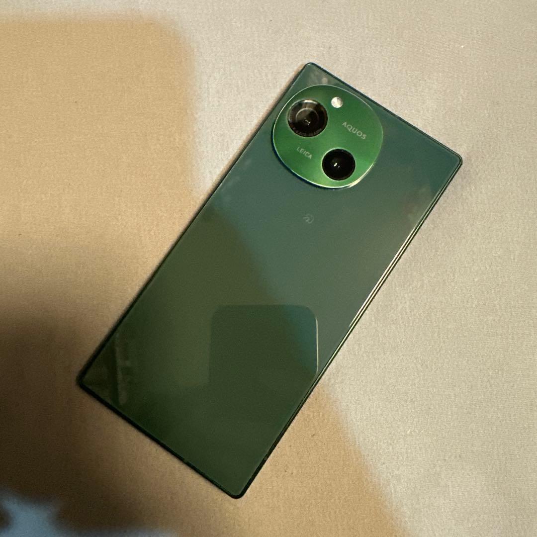 SHARP AQUOS R9 docomo SIMフリー グリーン 2 - メルカリ