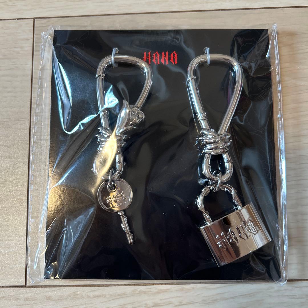 新品未開封】HANA BAD LOVE カラビナセット 受注販売品 - メルカリ
