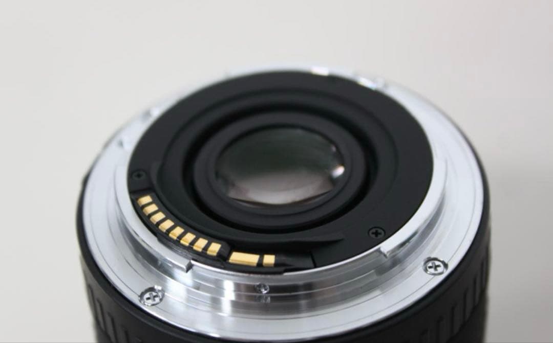 【中古】 シグマ 17-70mm F2.8-4.5 DC MACRO キヤノン用