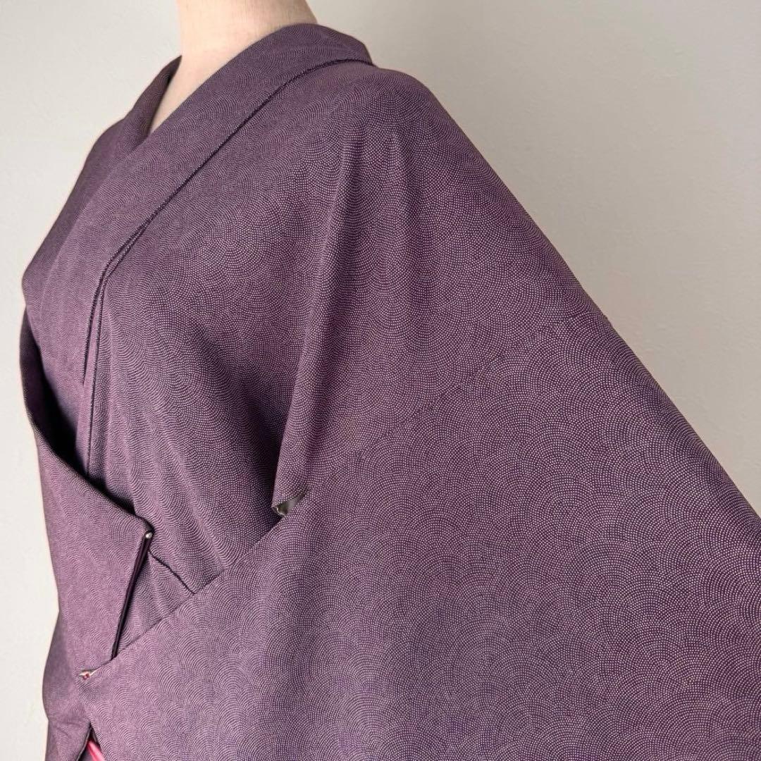 超美品 着物 正絹 袷 小紋 160裄64 江戸小紋 紫 単色 波柄 シンプル