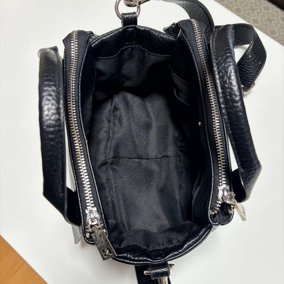 nouer 2way ショルダーバッグ ブラック チャーム3点付き - メルカリ