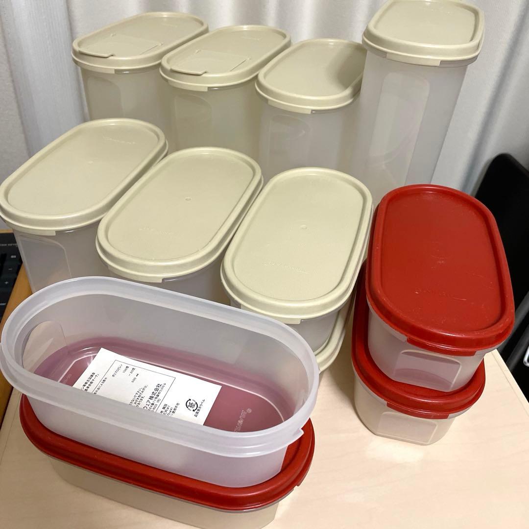 【値下げしました】タッパーウェアMM楕円　ベージュ　赤 セット タッパーウェア Tupperware MM楕円【まとめて5個】密封容器 保存容器