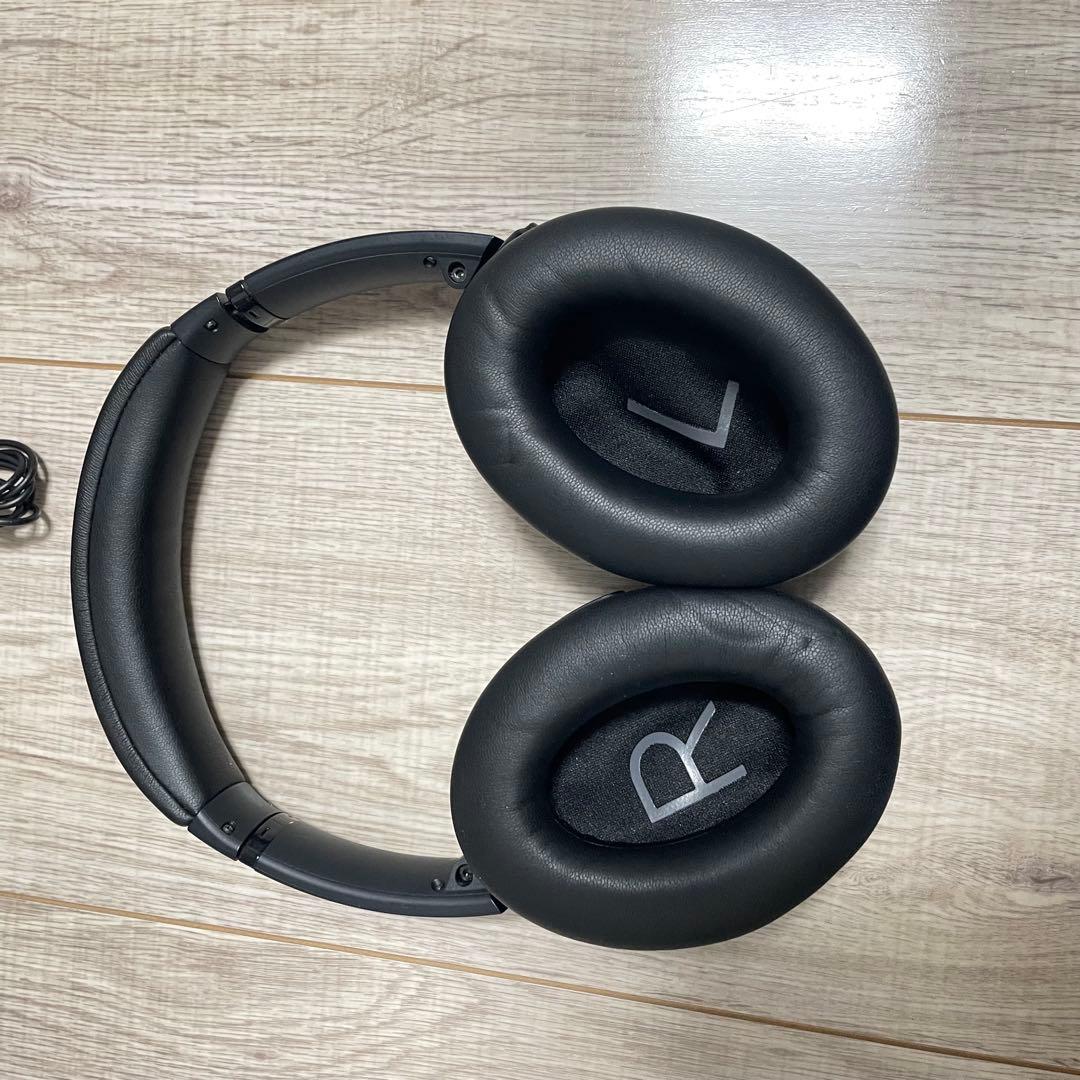 BOSE qc45 中古 ケースつき - メルカリ
