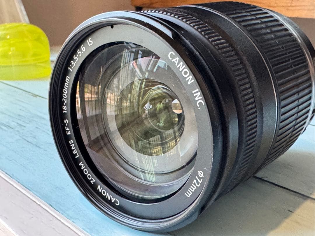 Canon EF-S 18-200mm f/3.5-5.6 IS 中古
