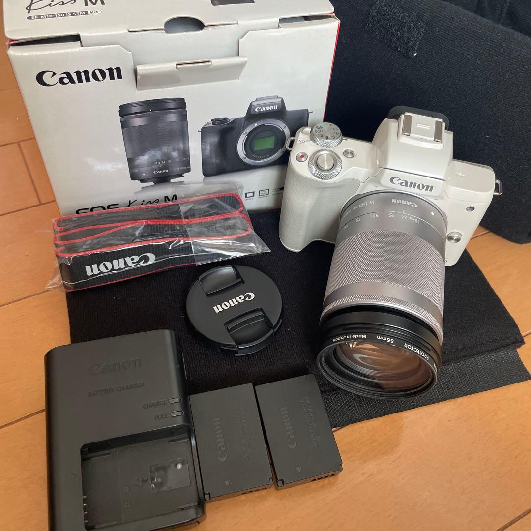 Canon EOS Kiss M ホワイト EF-M 18-150mm - メルカリ
