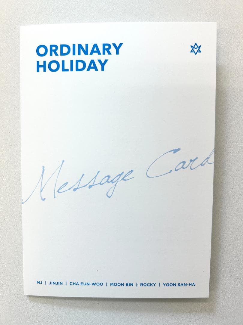 ASTRO ORDINARY HOLIDAY 写真集 日本版（G437） - メルカリ