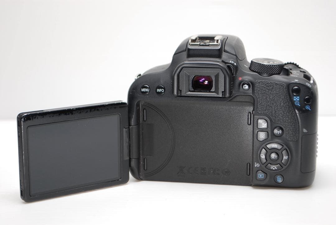 ❤️スポーツ観戦や旅行に❤️Canon kiss X9i 最強カメラ 極美品