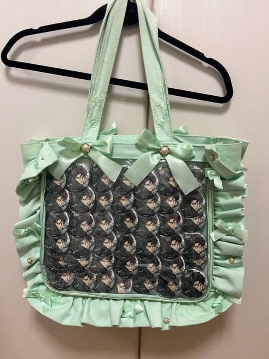 進撃の巨人 リヴァイ 缶バッジ 痛バ