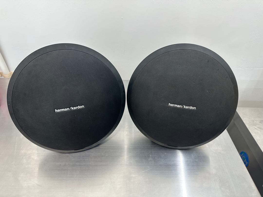 ハーマンカードン Onyx Studio Bluetoothスピーカー️2個セット 一度味わうとやみつきに！部屋全体を包み込むかのような没入感が魅力の