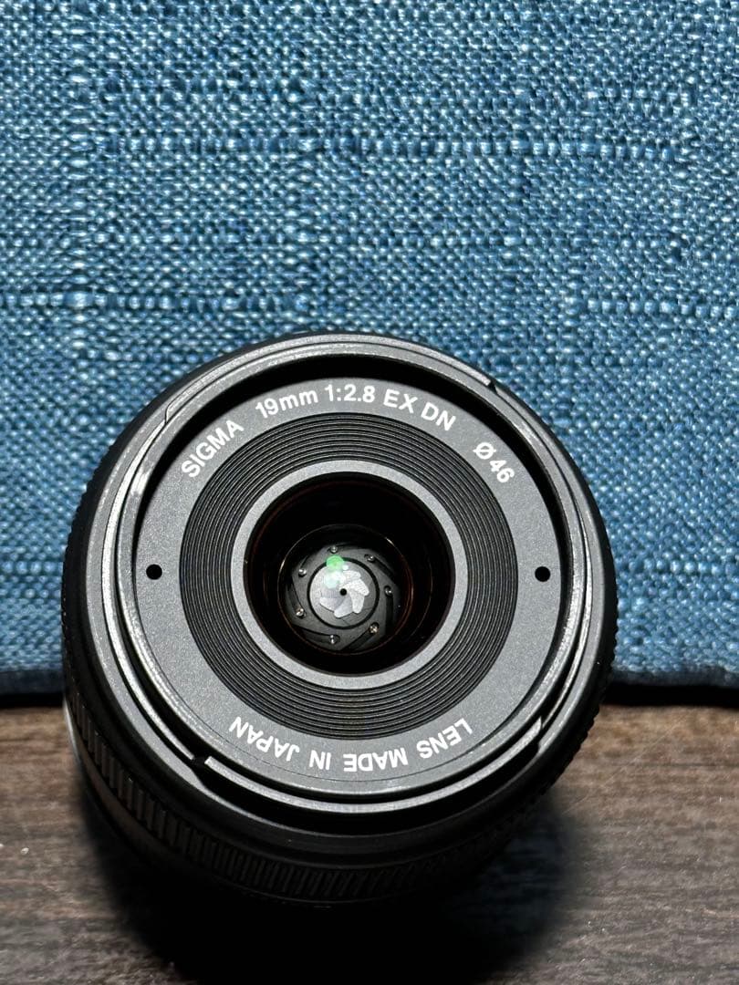 SIGMA 19mm F2.8 EX DN 角型フード付き 美品 Eマウント
