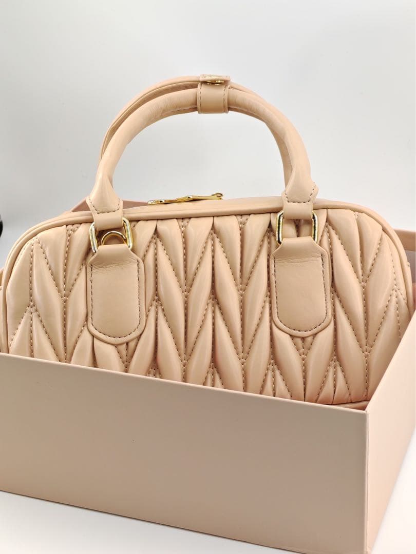 お値下げ】MIU MIU ミニボストン キルティング ベージュ ゴールド金具