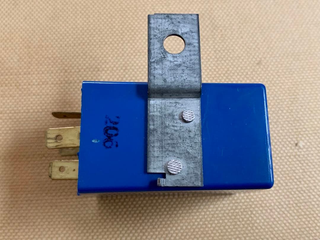 ☆【新品】HELLA・4極ウィンカーリレー・4DM001899-04 - メルカリ