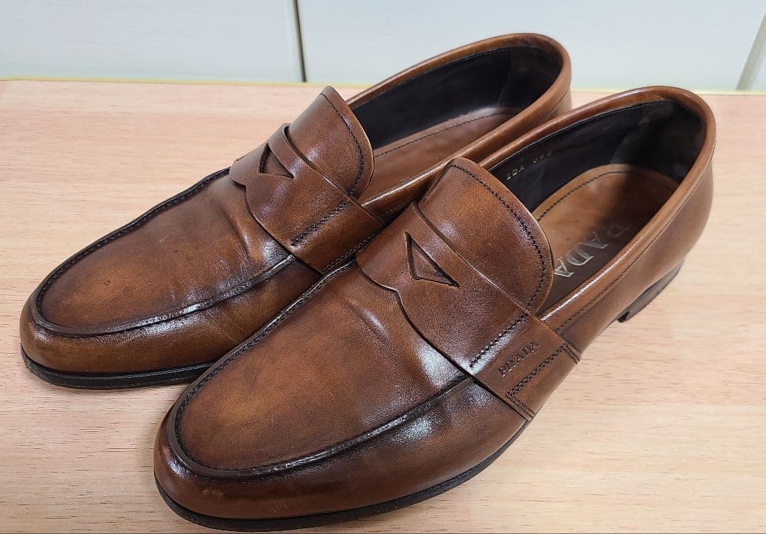 PRADA 本革ブラウンレザーシューズ ローファー ビジネスシューズ PRADA 本革ブラウンレザーシューズ ローファー ビジネスシューズ