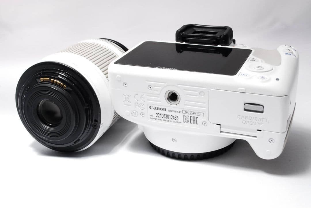 ♥ショット数極少♥Canon Kiss X7♥ 標準レンズ ホワイト 新品級