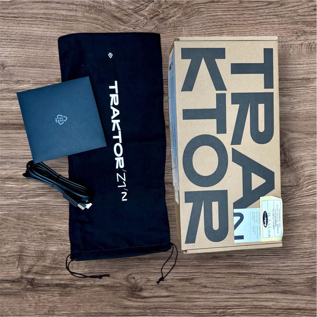 TRAKTOR KONTROL Z1 MK2 DJコントローラー 本体のみ Amazon.com: Native Instruments Traktor Kontrol Z1 Mk2 DJ